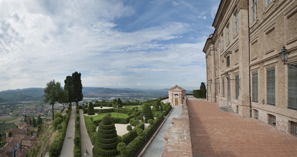 Hotel Castello Di Guarene Extérieur photo
