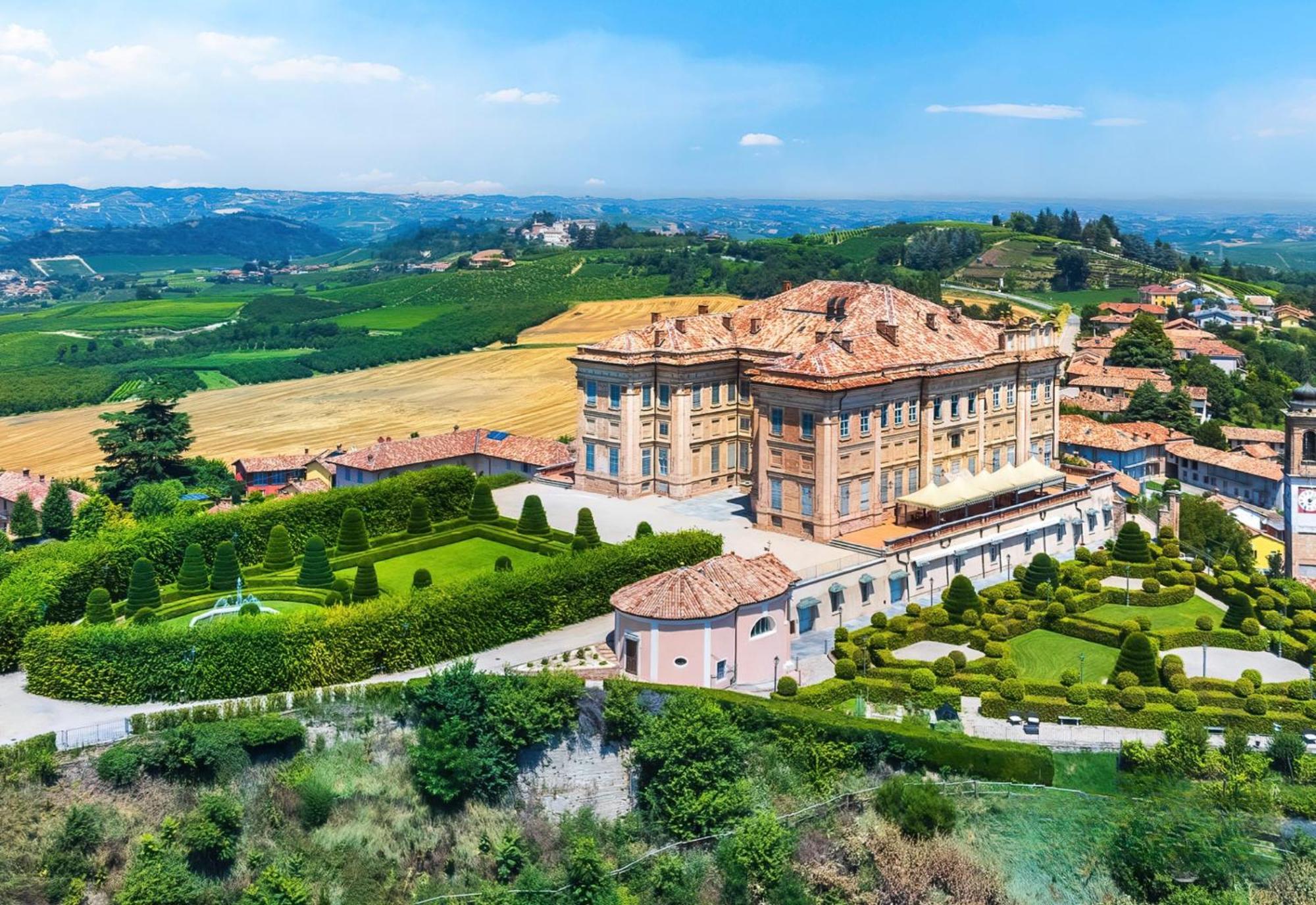 Hotel Castello Di Guarene Extérieur photo