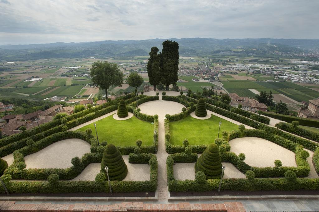 Hotel Castello Di Guarene Extérieur photo