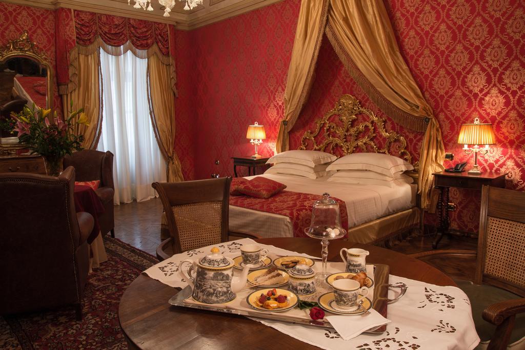 Hotel Castello Di Guarene Chambre photo